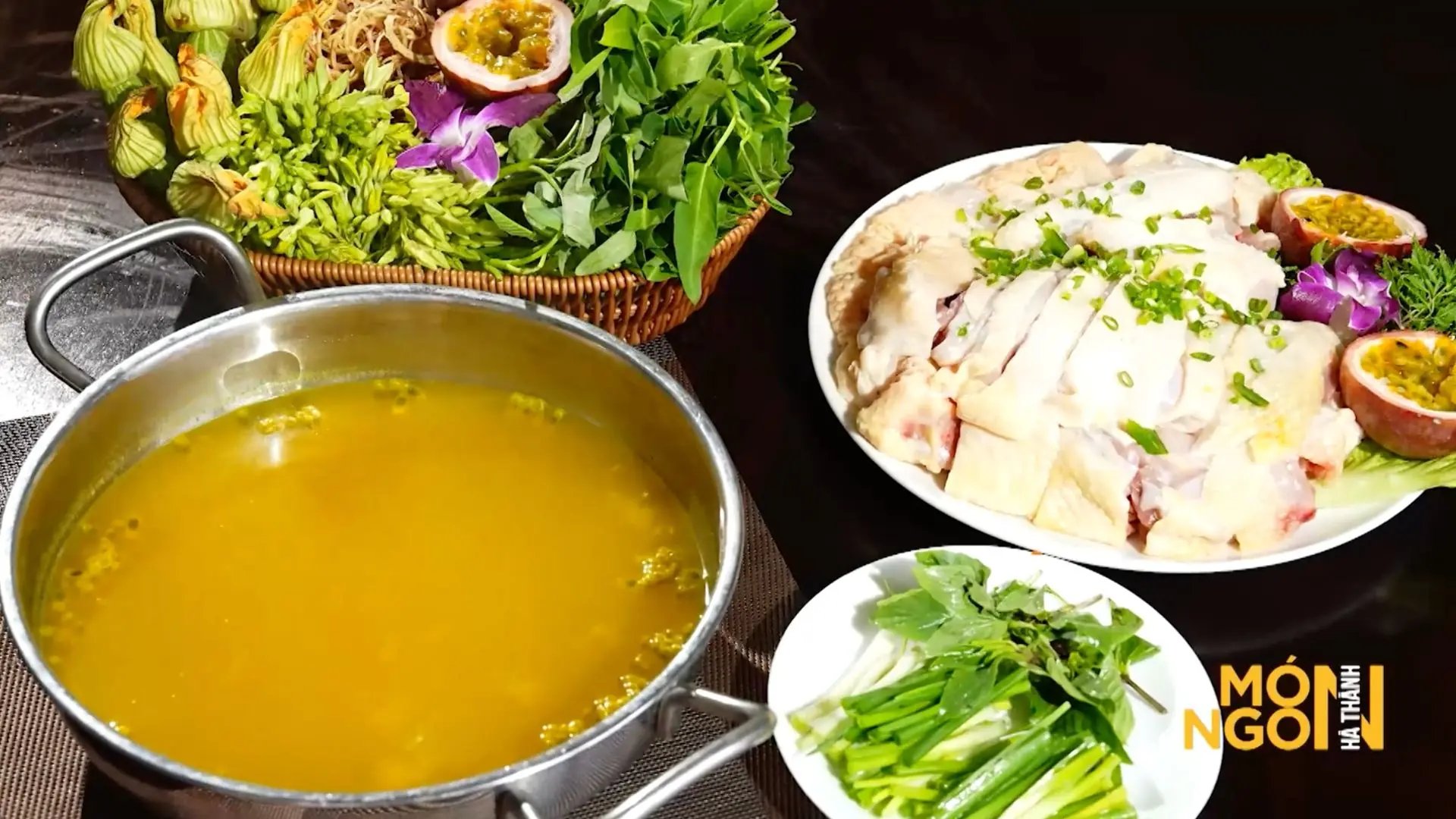Lẩu gà chanh leo | Món ngon ở Hà Thành | 03/10/2025